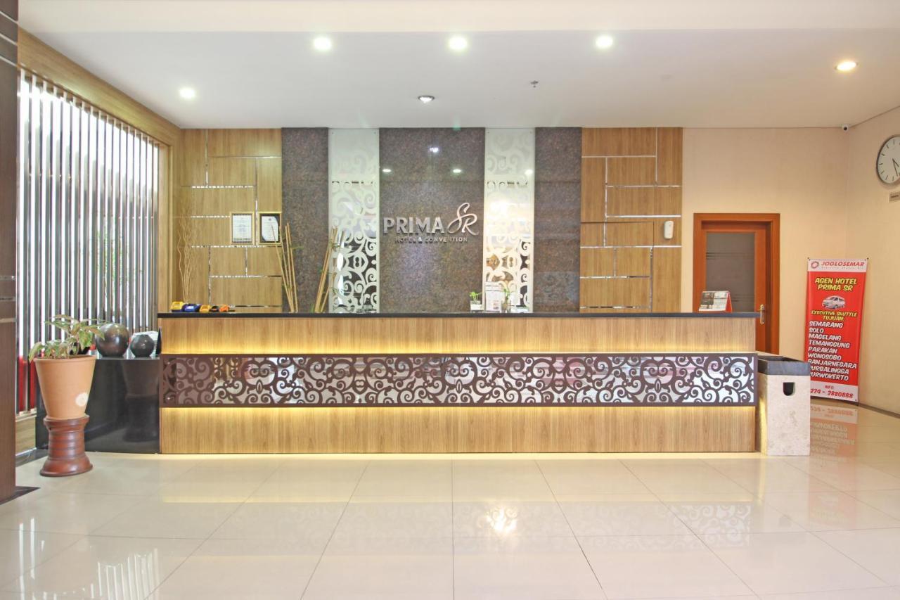Reddoorz Premium Near Sleman City Hall Yogyakarta Exterior foto