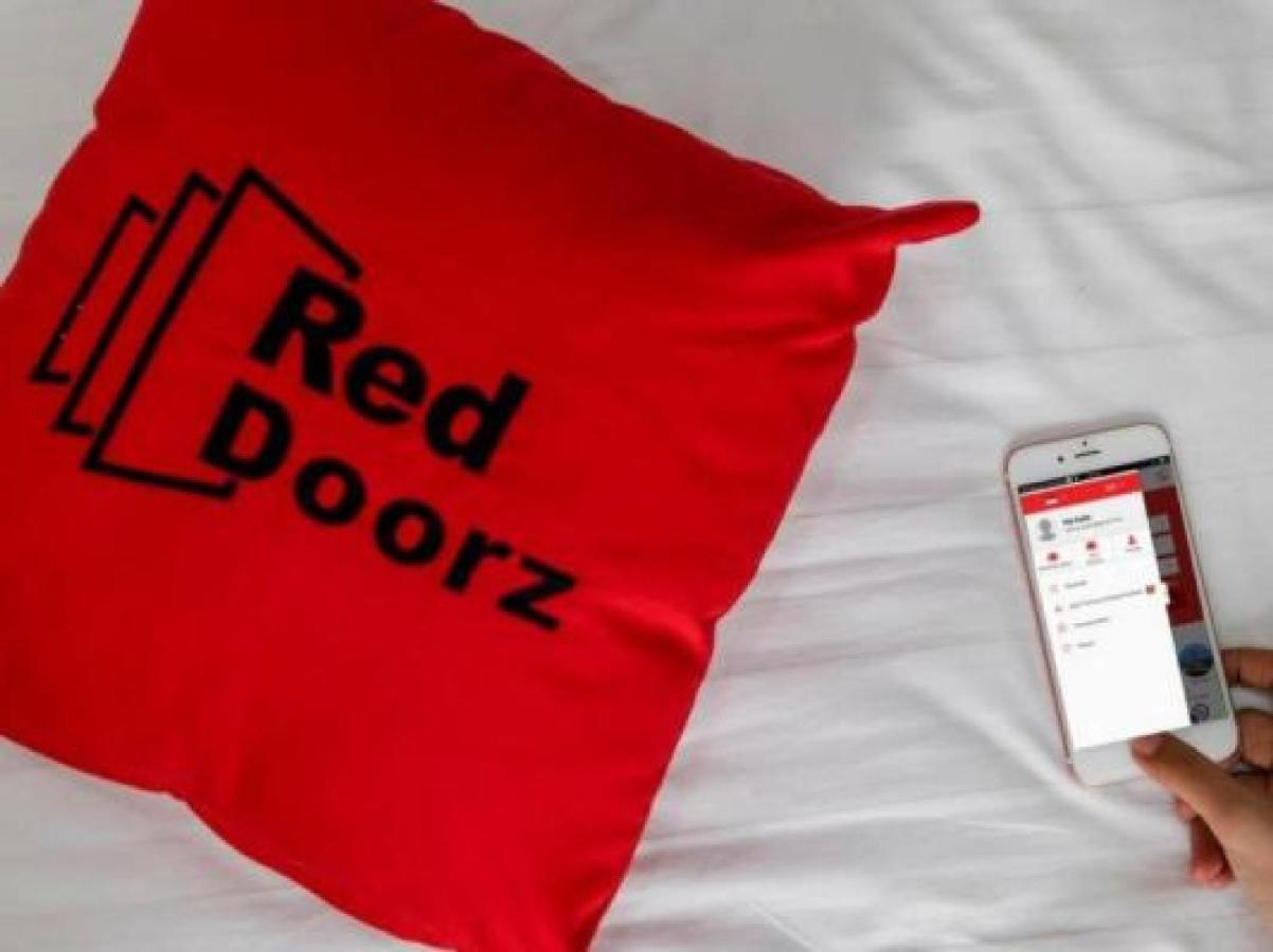 Reddoorz Premium Near Sleman City Hall Yogyakarta Exterior foto